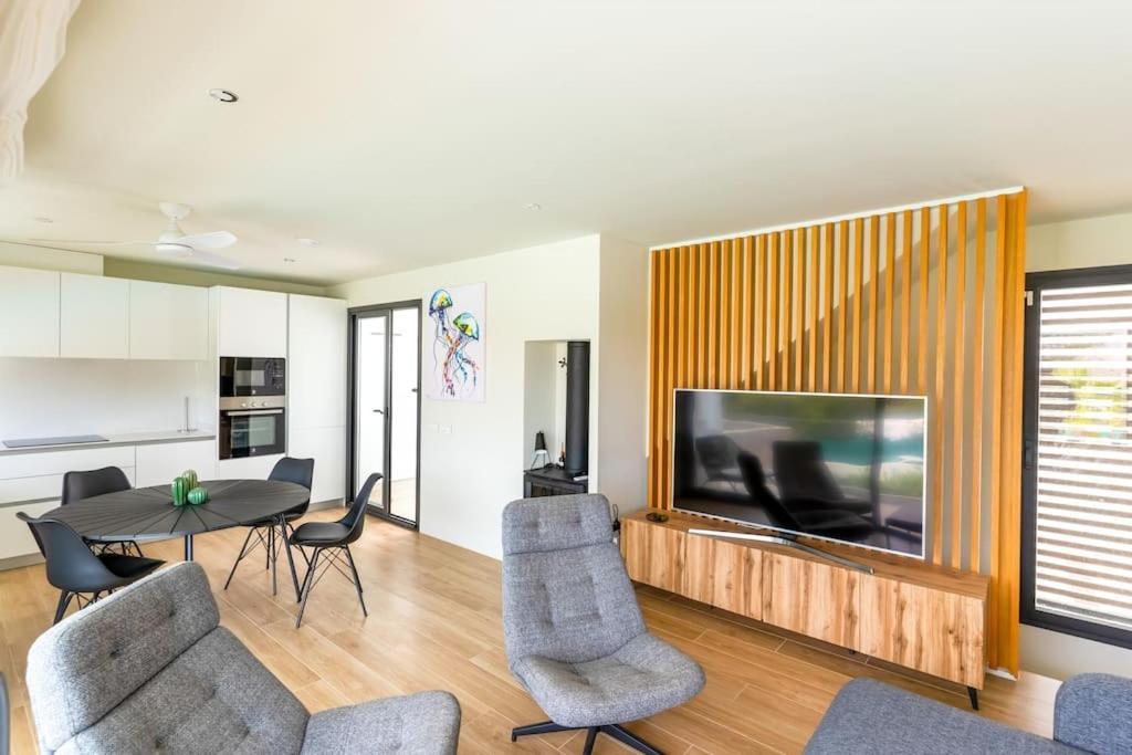 Genoveses Suites, 3 Hab, Garaje, Piscina, Solarium Y Wifi San Jose  Exterior photo